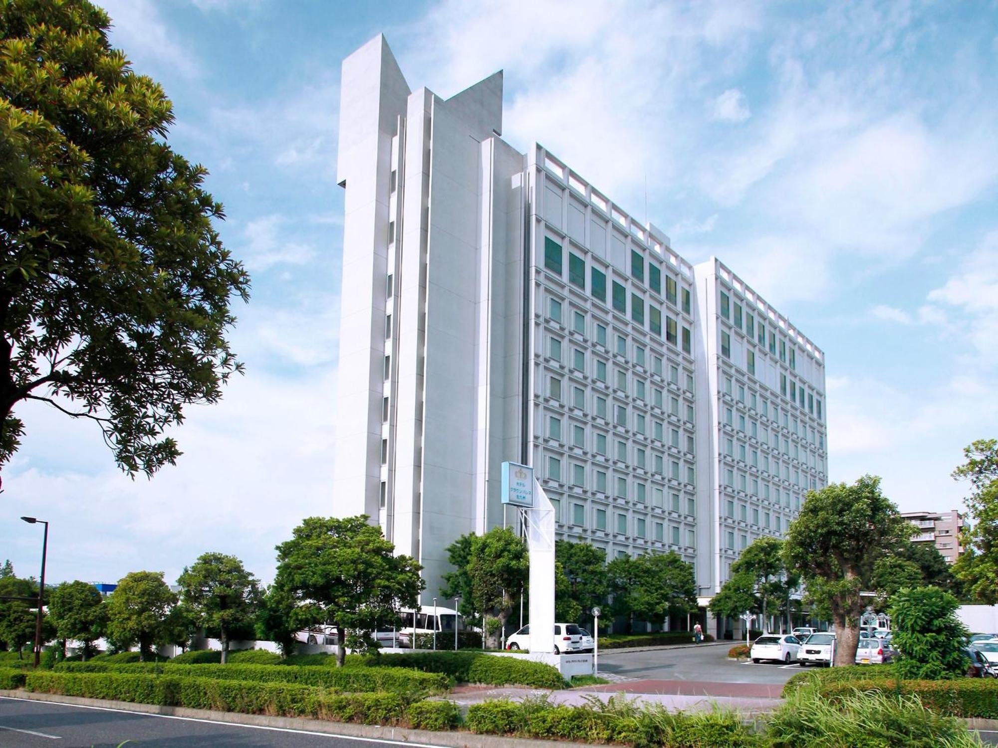 โรงแรมคราวน์ ปาเล่ คิตะคิวชู ภายนอก รูปภาพ
